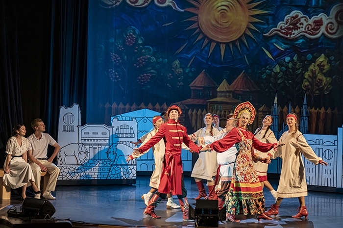 Премьера к Году единства народов - мюзикл «Сказ про Ивана-молодца, про разбойников, атамана и про славную крепость Самар»