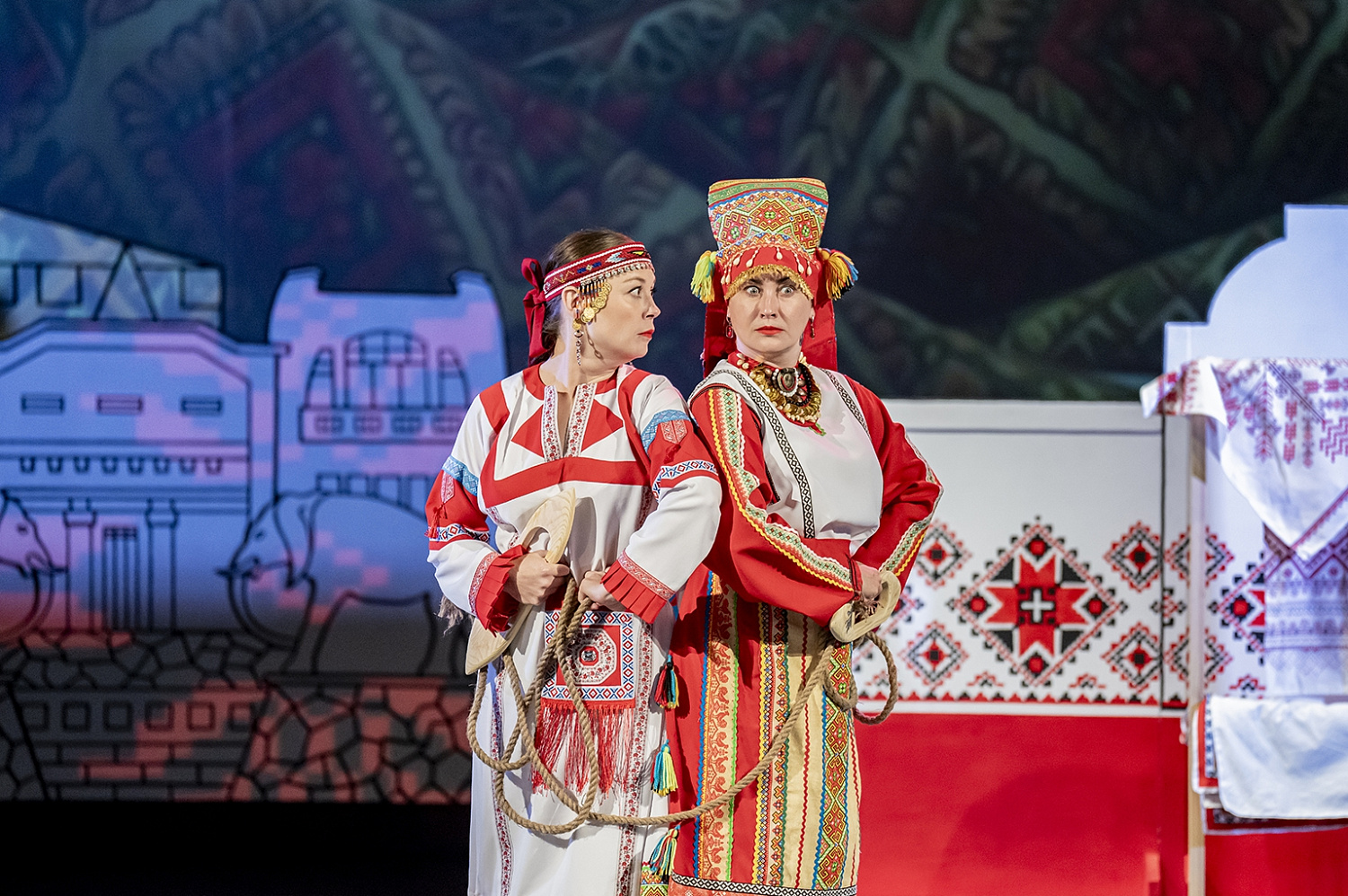 Премьера к Году единства народов - мюзикл «Сказ про Ивана-молодца, про разбойников, атамана и про славную крепость Самар»